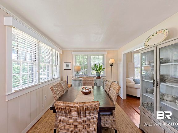 5th image of 16255 Silverhill Ave