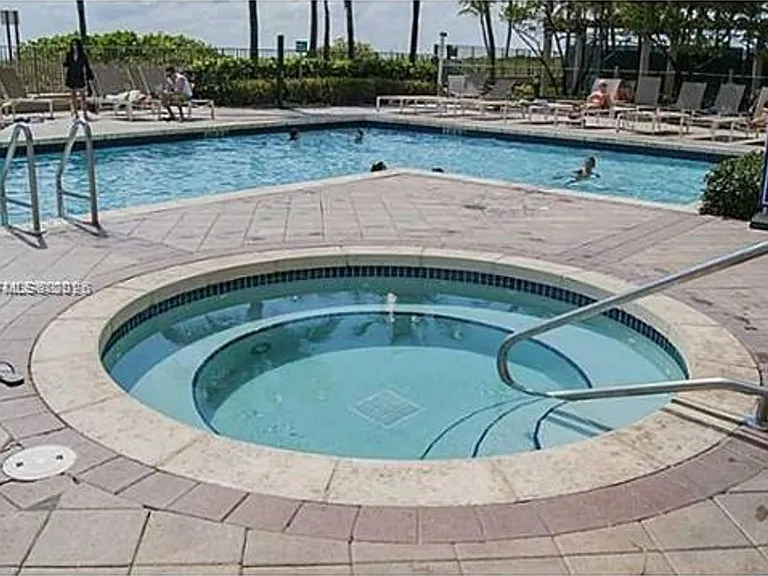 2080 S Ocean Dr #CU-309 — Photo 9