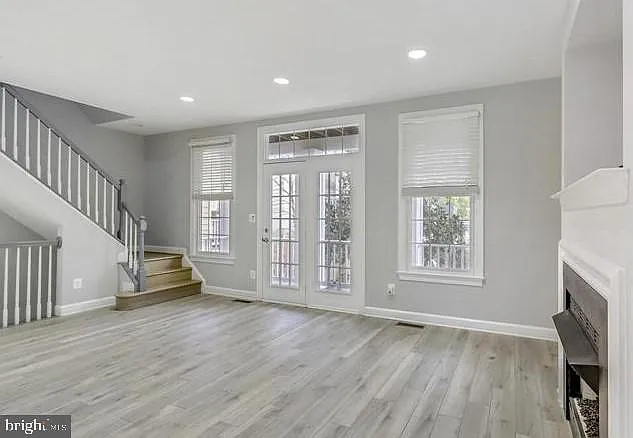 214 Hart Mews — Photo 13