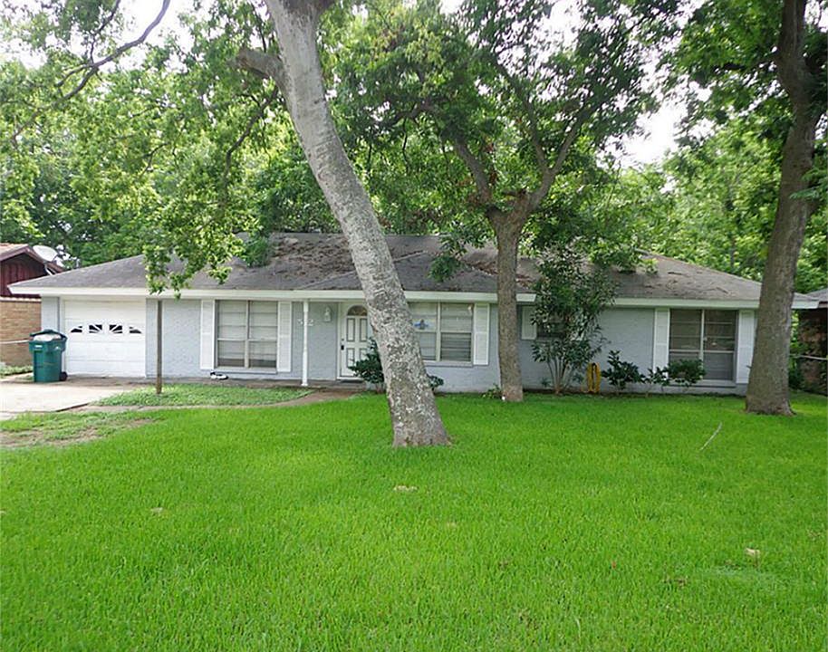 1st image of 512 Jasmine St