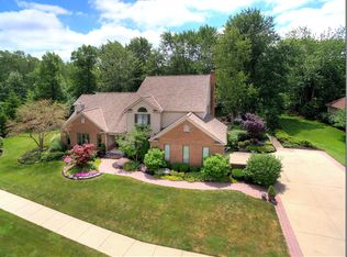 30827 Riviera Ln, Westlake, OH