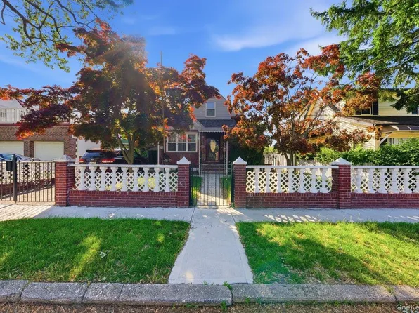 13170 221st Street, Laurelton, NY 11413