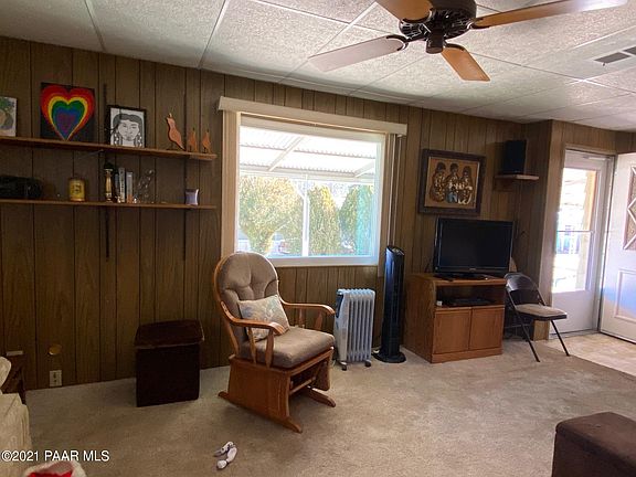 3rd image of 615 West St #14