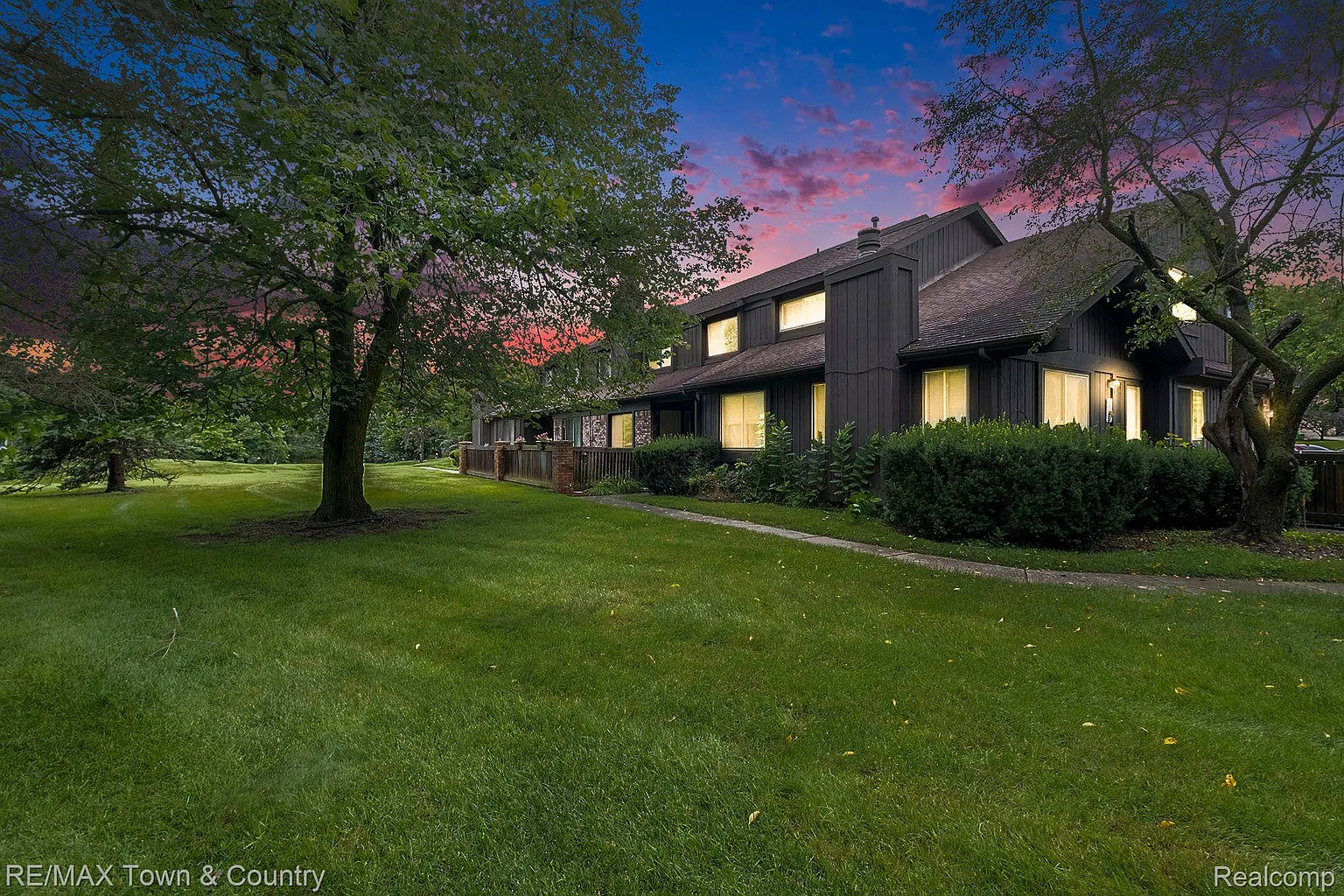 2014 Beekman Ct photo 1