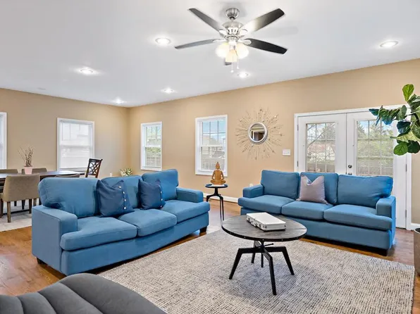 800 S Washington St #Id1431387p, Falls Church, VA 22046