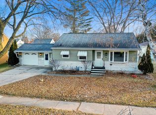 546 Peters St, Green Bay, WI 54302
