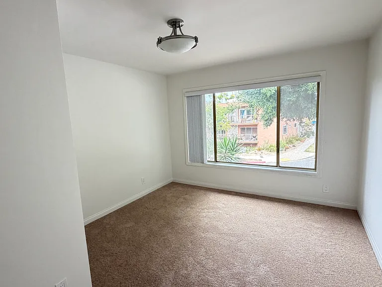 6637 Springpark Ave #6 — Photo 19