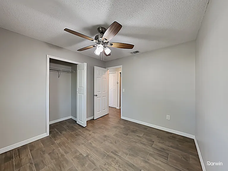 219 Ashbourne Dr — Photo 9