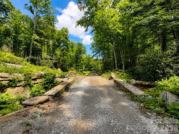 96 Eagles Nest Trl, Banner Elk, NC 28604