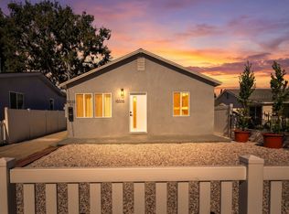 10335 Scoville Ave, Sunland, CA 91040