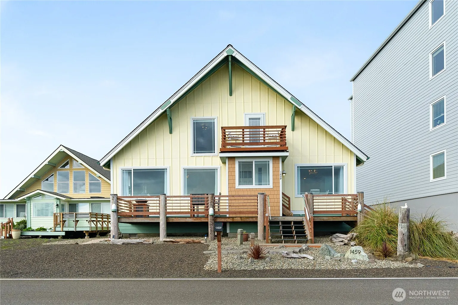 1459 E Ocean Shores Boulevard SW photo 1