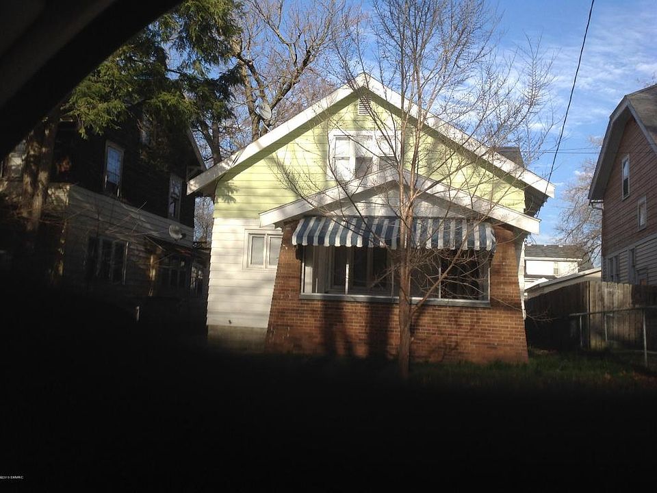 1st image of 1026 Fuller Ave SE