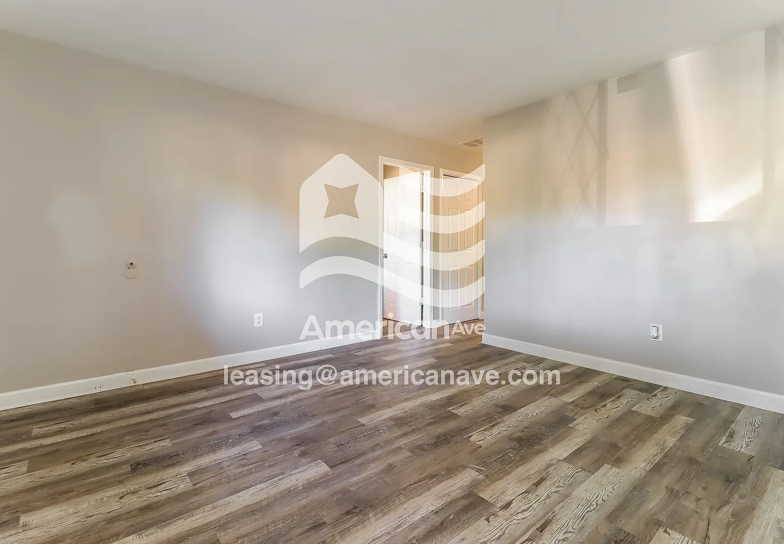 4 bed, 1.5 bath, 1360 sqft, $1,725 — Photo 3