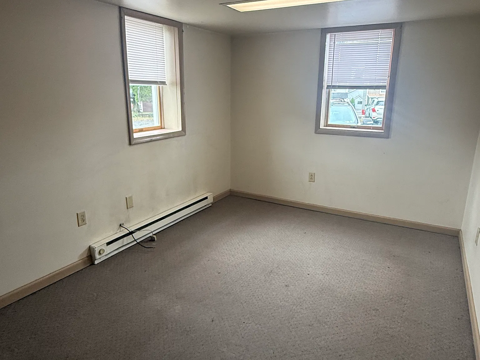 2 bed, 700 sqft, $795 — Photo 3