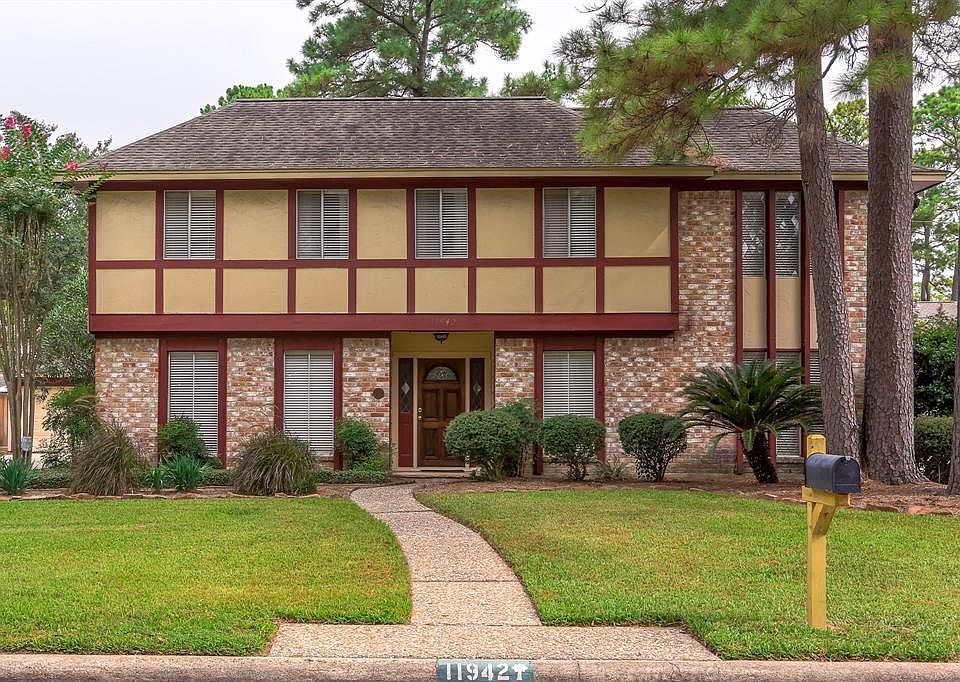 1st image of 11942 Gardenglen Dr