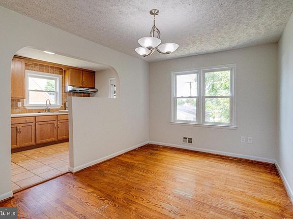 5th image of 4600 Seifert Ave