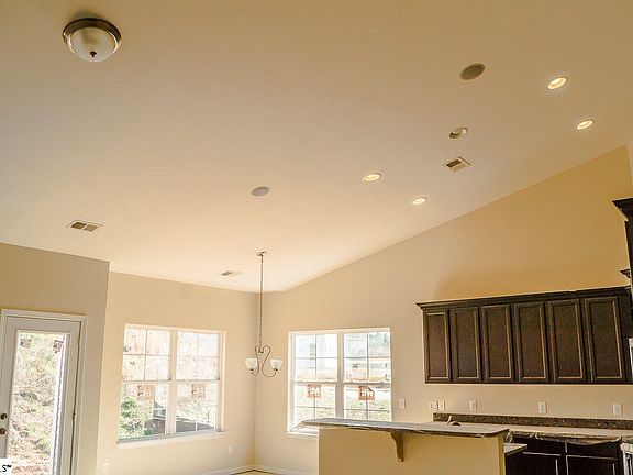 2nd image of 302 Gibby Ln