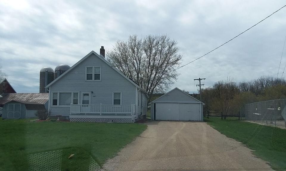 1st image of 1618 Blue Mounds St