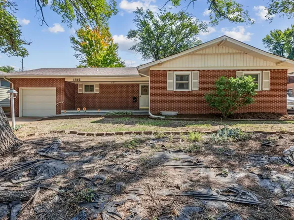 1812 N Washington Ln, Augusta, KS 67010