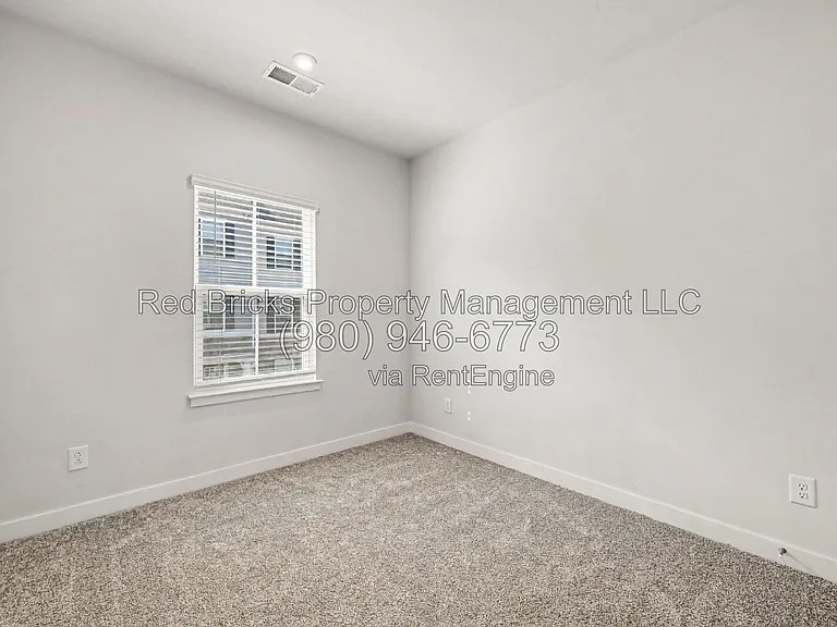 9342 Mallard Mills Dr — Photo 19