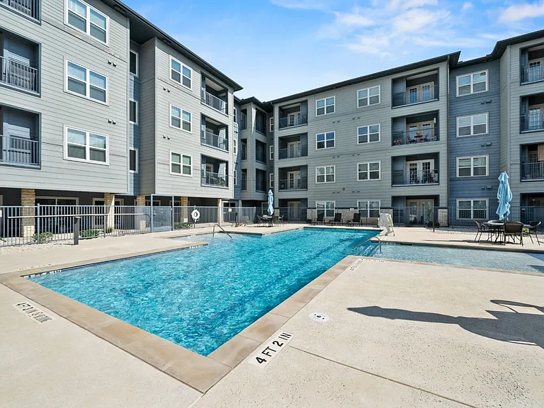 Inn at Westover Hills 55+ — Photo 15