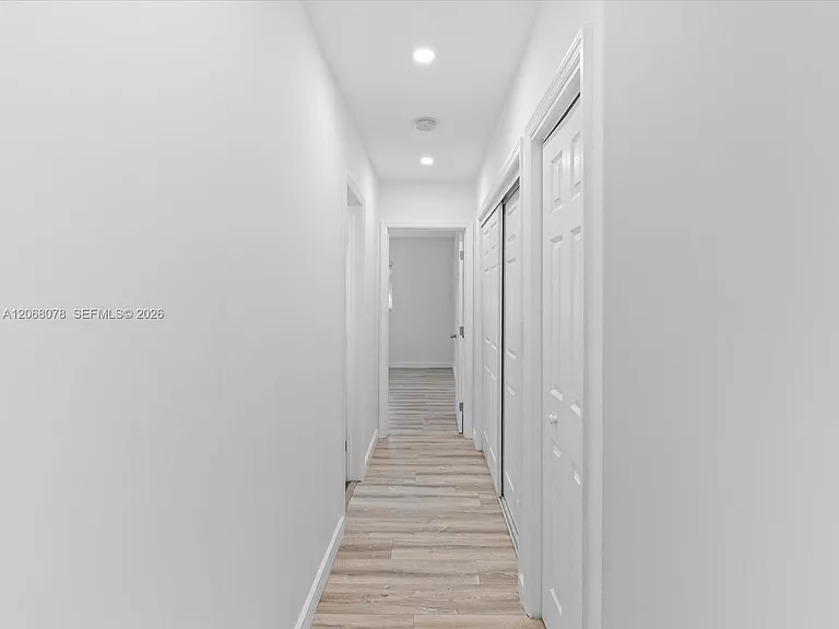 5406 S Le Jeune Rd — Photo 28