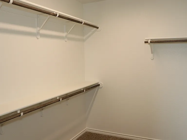 748 Westfield Blvd — Photo 15