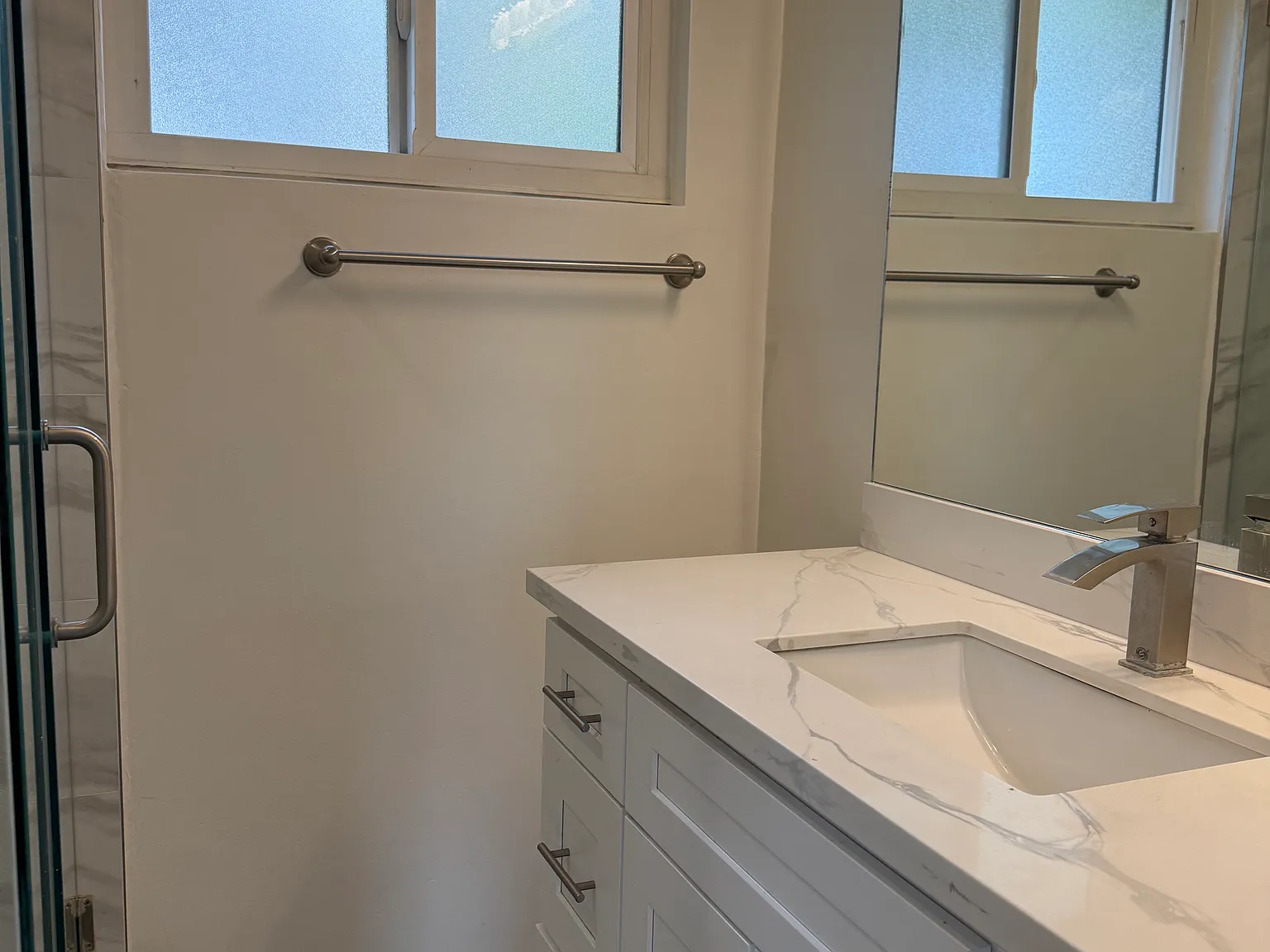 3 bed, $3,200 — Photo 3