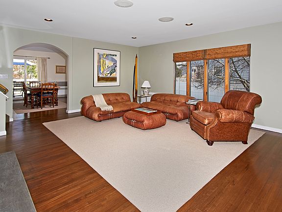 4th image of 287 Glen Ave