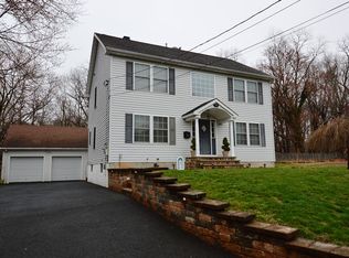 160 Locust Ave, Mountainside, NJ 07092