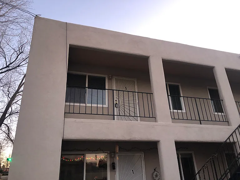 1st Floor Nob Hill 1 Bed Apartment 1 Block to Morningside Park — Photo 15