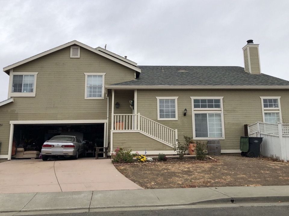 1st image of 251 Cloverleaf Cir