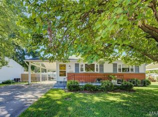 11086 Alan Shepard Dr, Maryland Heights, MO 63043