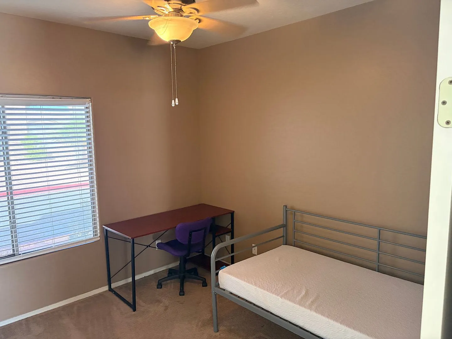 Gated Tempe Townhome with Private Backyard, Pool & 2-Car Garage — Photo 4