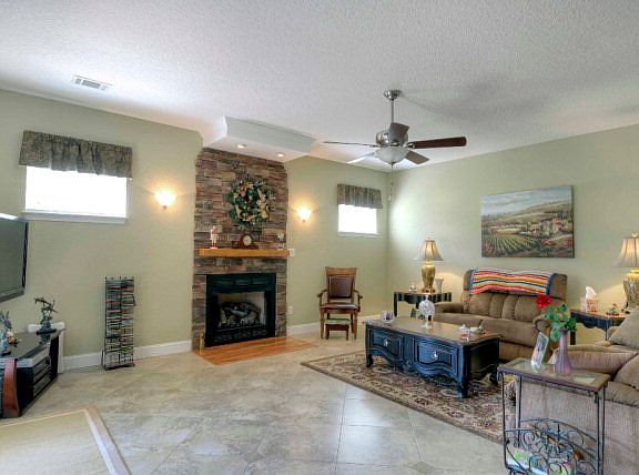 4th image of 104 Oak Hammock Ct