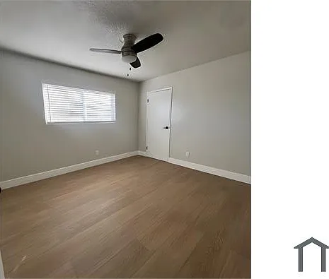 11204 S Broadway #211 — Photo 4