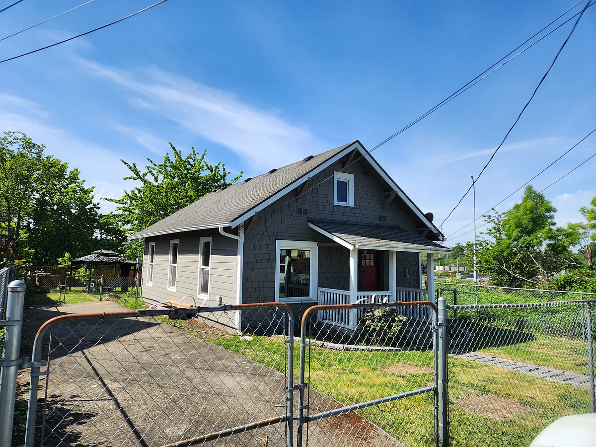 Building Photo - 1710 S 55th St
