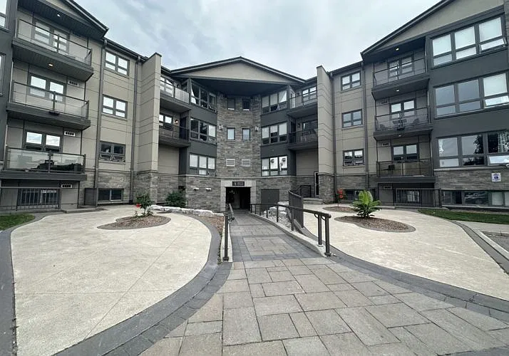 5 Jacksway Cres #113