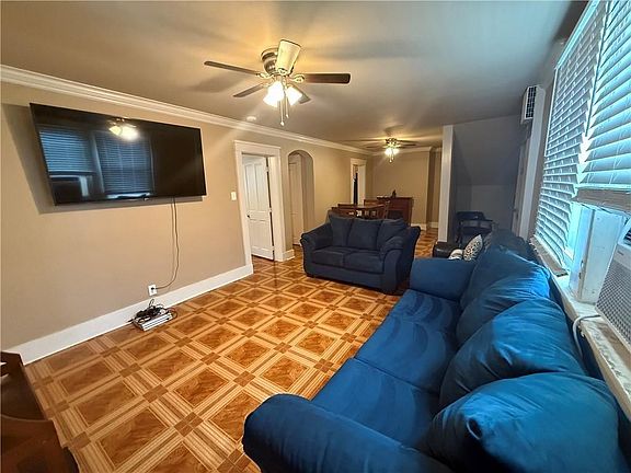 4th image of 7703 Plum St #3