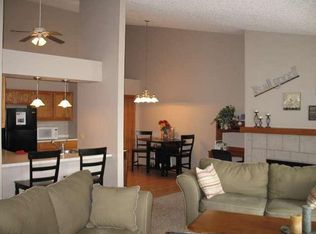 853 Quinlan Dr, Pewaukee, WI 53072