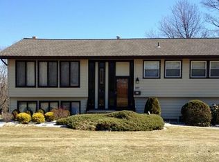 107 Lester Dr, Tappan, NY 10983