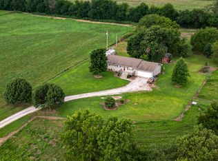 15570 Vixen Rd, Stark City, MO 64866