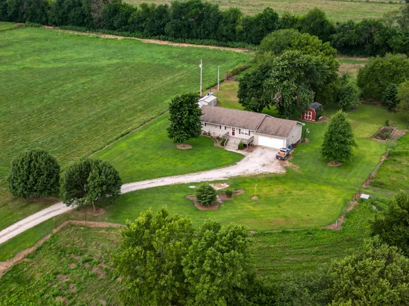 15570 Vixen Rd Road, Stark City, MO 64866