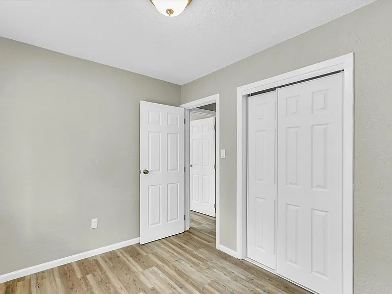 1306 Ellis Dr — Photo 17