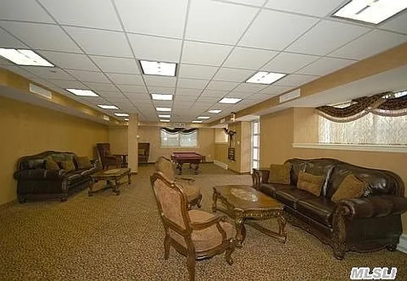 Rented by Douglas Elliman | media 84