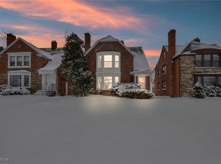 13614 Cedar Rd, University Heights, OH 44118