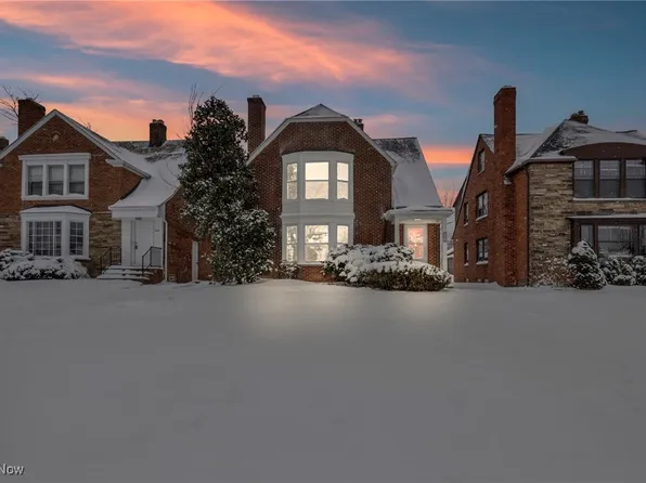 13614 Cedar Rd, University Heights, OH 44118