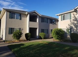 127 Commons Dr, Eugene, OR 97401