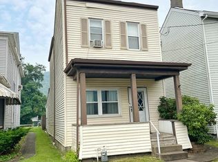 414 Lincoln St, McMechen, WV 26040