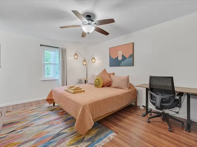 805 Horton Rd — Photo 10